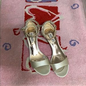 Badgley Mischka size 7 open toe shoes